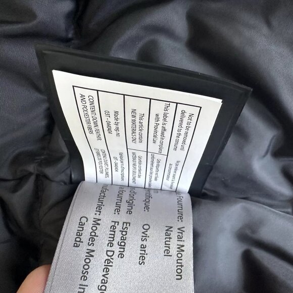 Moose Knuckles Men's Army Green W/Ivory Saint-Ulric Down Parka, Size Large - Picture 7 of 15